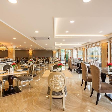 Lk Emerald Beach - Sha Extra Plus Pattaya Ngoại thất bức ảnh The restaurant