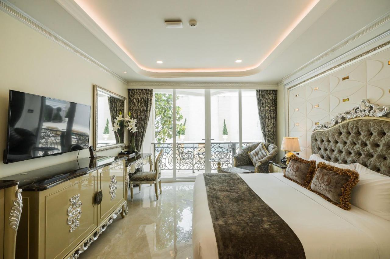 Lk Emerald Beach - Sha Extra Plus Pattaya Ngoại thất bức ảnh A bedroom at the hotel