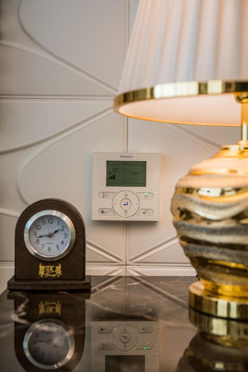 Lk Emerald Beach - Sha Extra Plus Pattaya Ngoại thất bức ảnh A Honeywell Home Security System