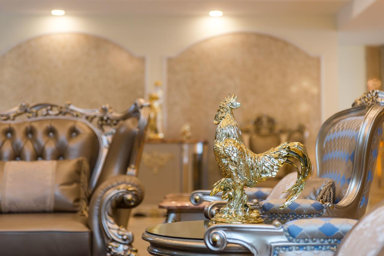 Lk Emerald Beach - Sha Extra Plus Pattaya Ngoại thất bức ảnh A golden rooster